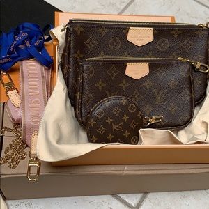 BRAND NEW 2020 LOUIS VUITTON MULTI POCHETTE❤️❤️